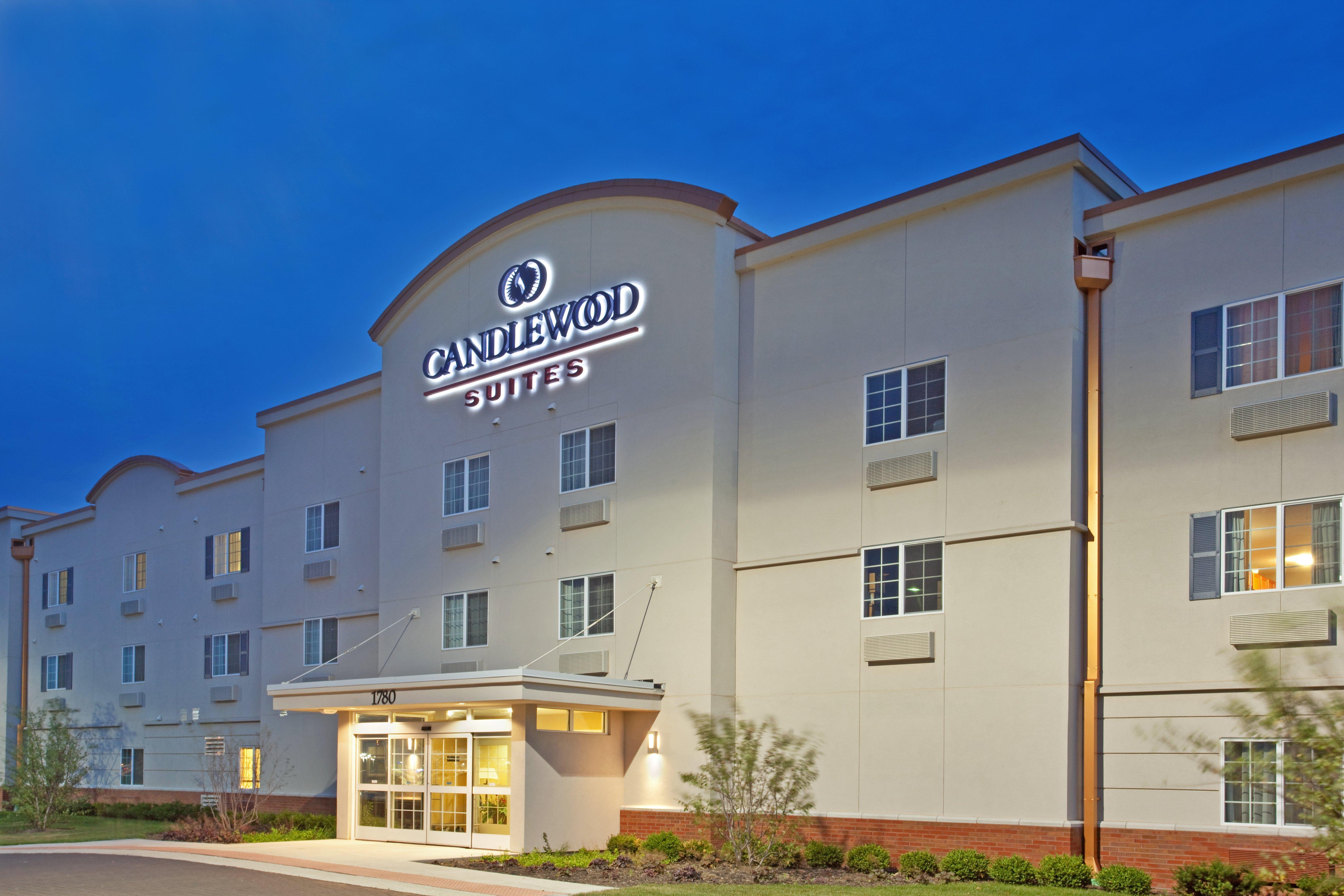 Candlewood Suites Elgin - Northwest Chicago By Ihg Ngoại thất bức ảnh